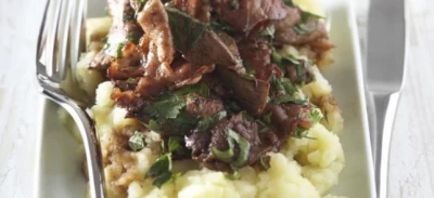 Emincé de foie de veau au bacon, écrasé de pommes de terre Image 1