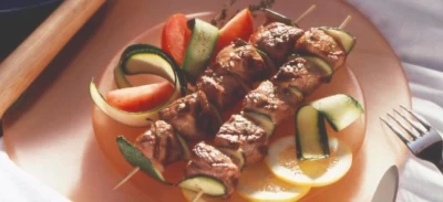 Brochettes d'agneau marinées à la grecque Image 1